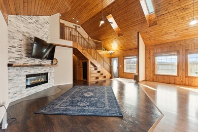 23268 Oak St-003