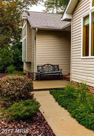 21128 Autumn Ct, Leonardtown, MD 20650 - photo 2