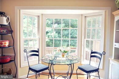 637 Budleigh Cir, Lutherville Timonium, MD 21093 - photo 2