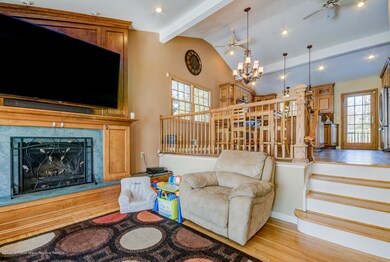 5 Eldridge Ave Middletown NJ-large-013-8