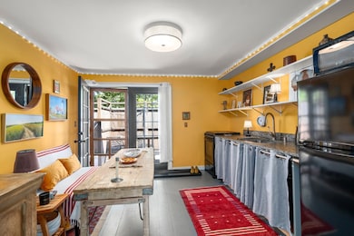 5 Village Ct unit 3, Vineyard Haven, MA 02568 - photo 4