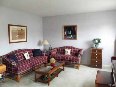 2034 Brook Cir, Macungie, PA 18062 - photo 4