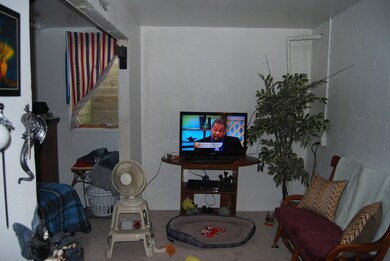 Apt 6