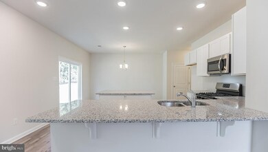 122 Snoopy Ln, Lower Frederick Township, PA 18074 - photo 4