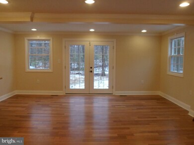 8415 Brock Bridge Rd, Laurel, MD 20724 - photo 5