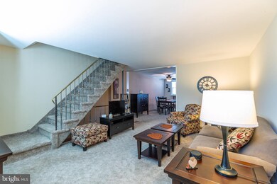 818 Crescent Dr, Glenolden, PA 19036 - photo 4