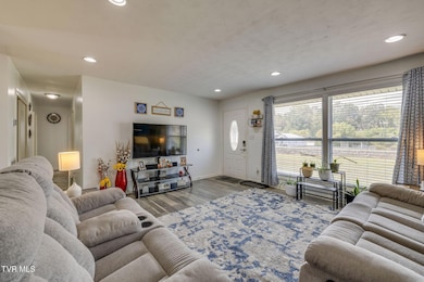 660 Way Cross Rd, Church Hill, TN 37642 - photo 7