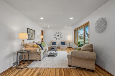 23_9118_15th5 (1)_mls.jpg