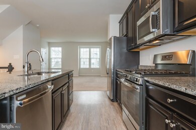 4916 Arborgate Cir, Halethorpe, MD 21227 - photo 4