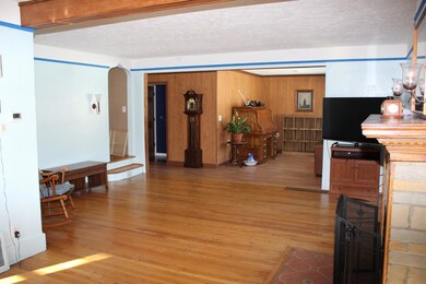 Living room (2)