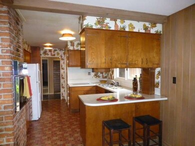 1901 Eastwood Dr SE, Olympia, WA 98501 - photo 3