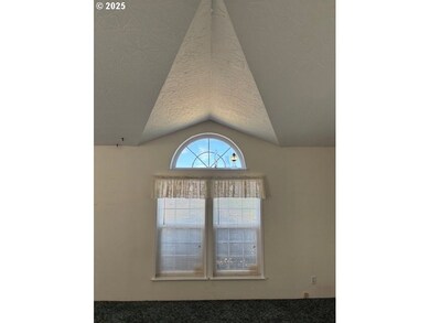 3055 SW River View Dr, Pendleton, OR 97801 - photo 4