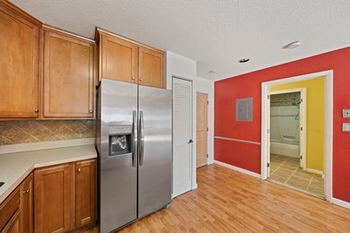 Hingham Woods unit 102, South Weymouth, MA 02190 - photo 5