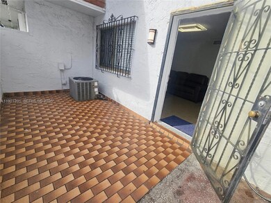 10700 NW 7th St unit 5A, Miami, FL 33172 - photo 2