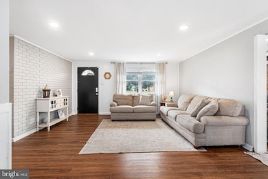 2423 Lodge Farm Rd, Sparrows Point, MD 21219 - photo 6