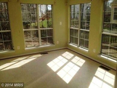 10129 Ellard Dr, Lanham, MD 20706 - photo 5