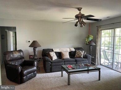 3302B Ramsbury Ct unit B, Mount Laurel, NJ 08054 - photo 2