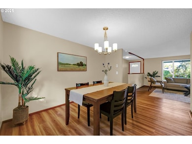 2720 Fillmore St, Eugene, OR 97405 - photo 6