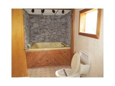 Full Bath.