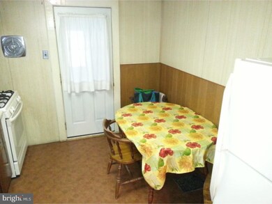 107 Amity St, Reading, PA 19601 - photo 5