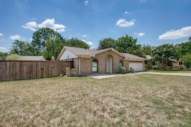 1005 Atlanta Dr unit 4, Bedford, TX 76022 - photo 2