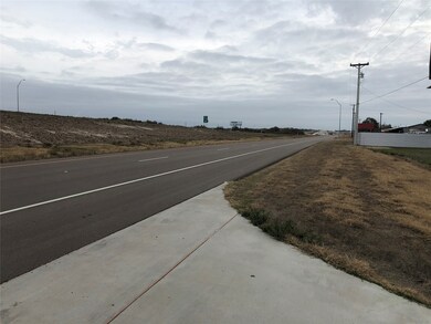 13495 N Interstate Hwy 35, Troy, TX 76579 - photo 2