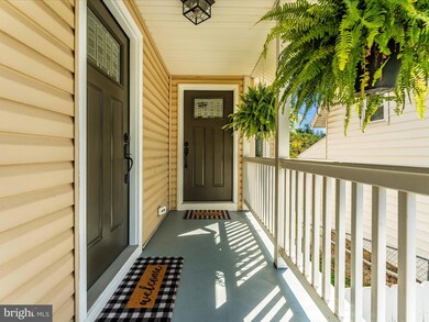 129 Cottage St, Waynesboro, PA 17268 - photo 2