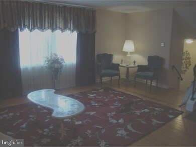 4962 Madison Dr, Brookhaven, PA 19015 - photo 3