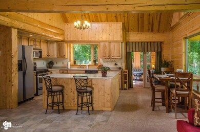 Kitchen/Dining