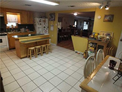 Kitchen. Kitchen with breakfast area