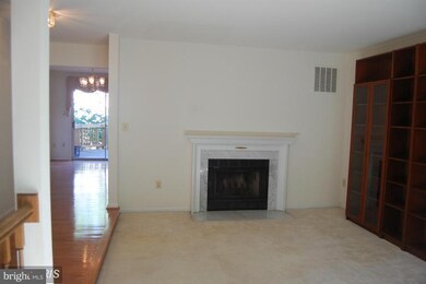 8861 Winding Hollow Way, Springfield, VA 22152 - photo 3