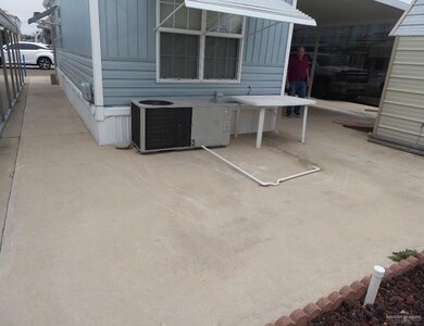 215 N Whisper Meadows Ln, Donna, TX 78537 - photo 7