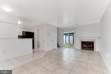 109 Wind Ridge Dr, Stafford, VA 22554 - photo 2