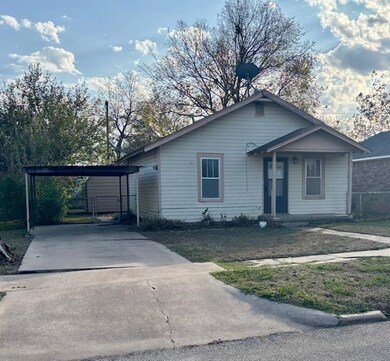 617 E Cherry St, Cushing, OK 74023 - photo 2