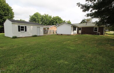 1371 Fisher Ln, Mount Washington, KY 40047 - photo 6