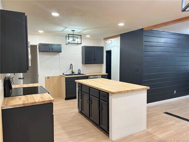 906 Woodbourne Dr, New Albany, IN 47150 - photo 6