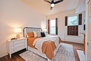 913 Paradrome St, Cincinnati, OH 45202 - photo 7