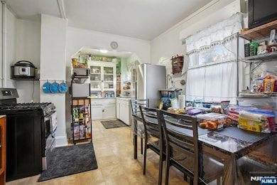 197 N Fullerton Ave, Montclair, NJ 07042 - photo 5