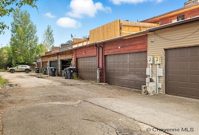 100 Clover Ct, Cheyenne, WY 82009 - photo 5
