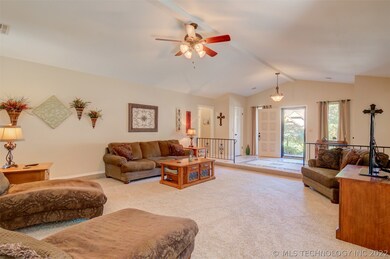 2523 Regency Rd, Bartlesville, OK 74006 - photo 3