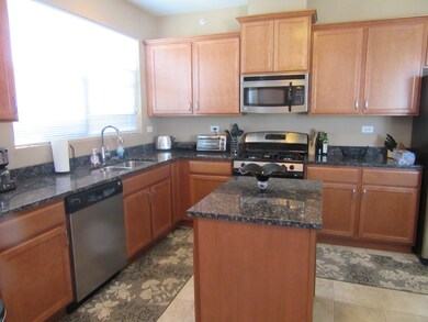 10225 Mulberry Ln unit I, Bridgeview, IL 60455 - photo 3