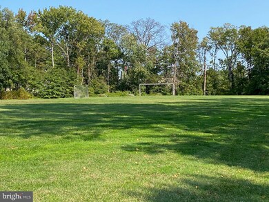 1508 Wilson Point Rd, Middle River, MD 21220 - photo 2