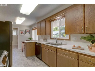 1606 Curtis Ave, Eugene, OR 97401 - photo 7