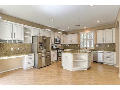 Kitchen. NEW STAINLESS APPLIANCES