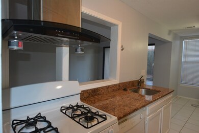 40 Shrewsbury Green Dr unit D, Shrewsbury, MA 01545 - photo 5