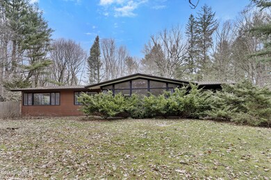 1 Boulder Rd, Pittsfield, MA 01201 - photo 2