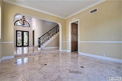 Flowing floor plan