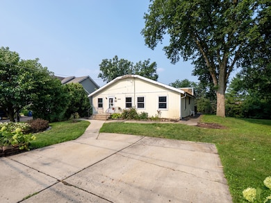 2022 Stoddard Ave, Wheaton, IL 60187 - photo 3