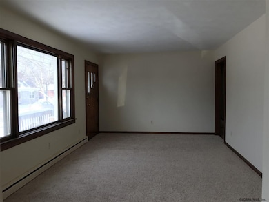 25 Clinton St, Rensselaer, NY 12144 - photo 4