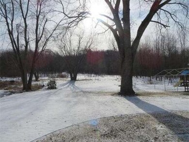 11 S High St, Turners Falls, MA 01376 - photo 4